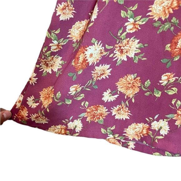 3 for $30! Forever 21 floral tank top - Picture 7 of 8